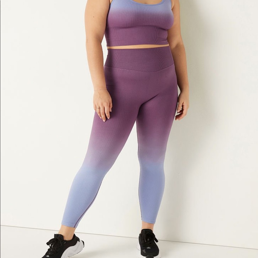 PINK
SEAMLESS HIGH WAIST WORKOUT TIGHT IN 7/8 LENGTH *COLOR IS PERIWINKLE*